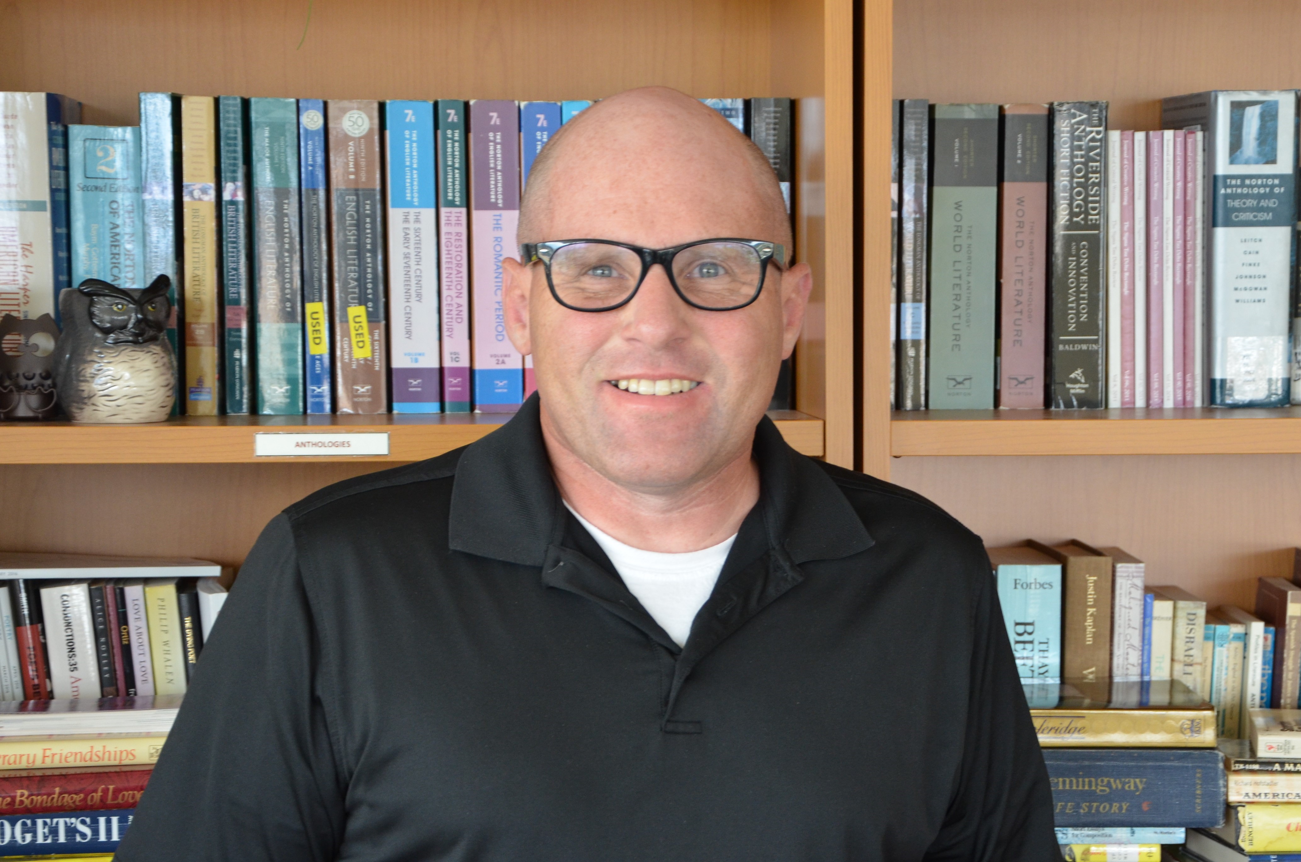 This image has an empty alt attribute; its file name is website.jpg